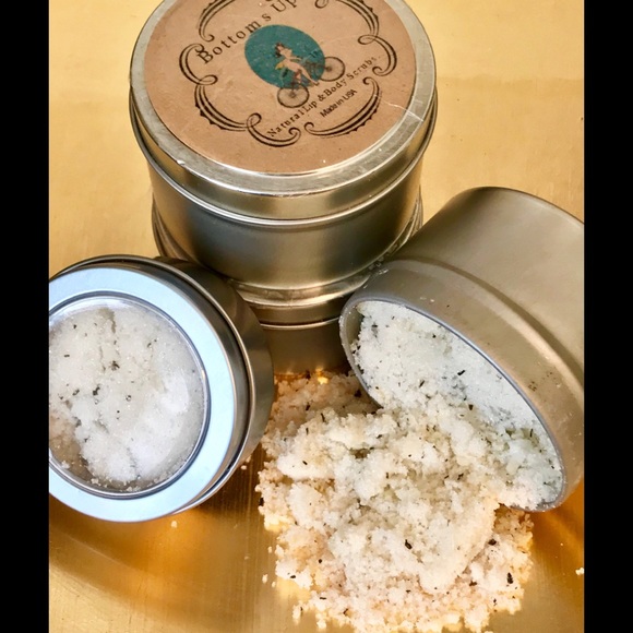 Bottom’s Up Lip Scrub called “Coconut basil” Small - Picture 1 of 6